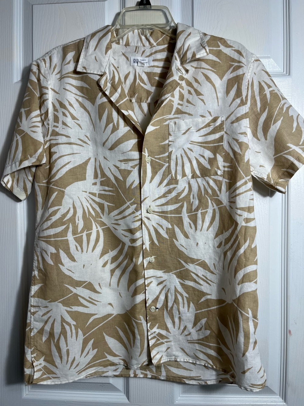 GAP Beige and White Palm-Print Linen-Shirt M